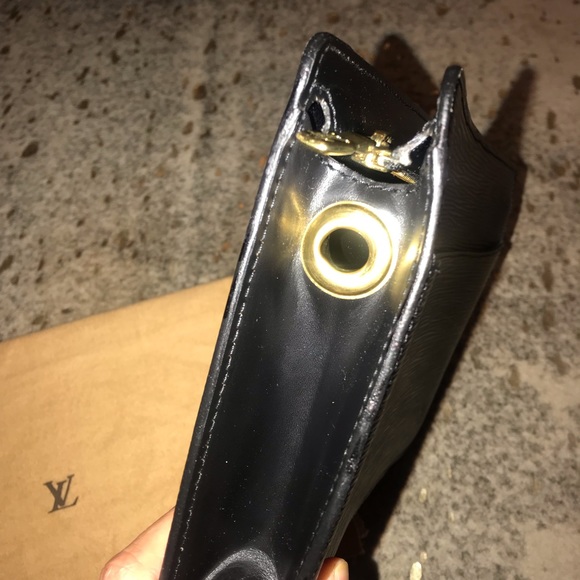 CERT. AUTH. LV Epi Pochette Homme Black Clutch - Picture 2 of 8